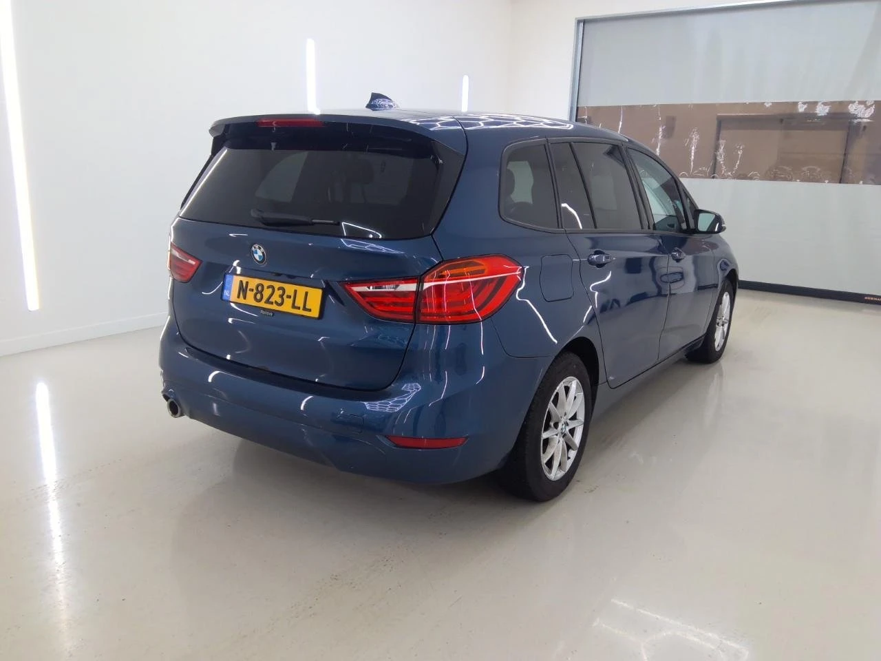 BMW 2 Gran Tourer 218i Business, снимка 3 - Автомобили и джипове - 54066344