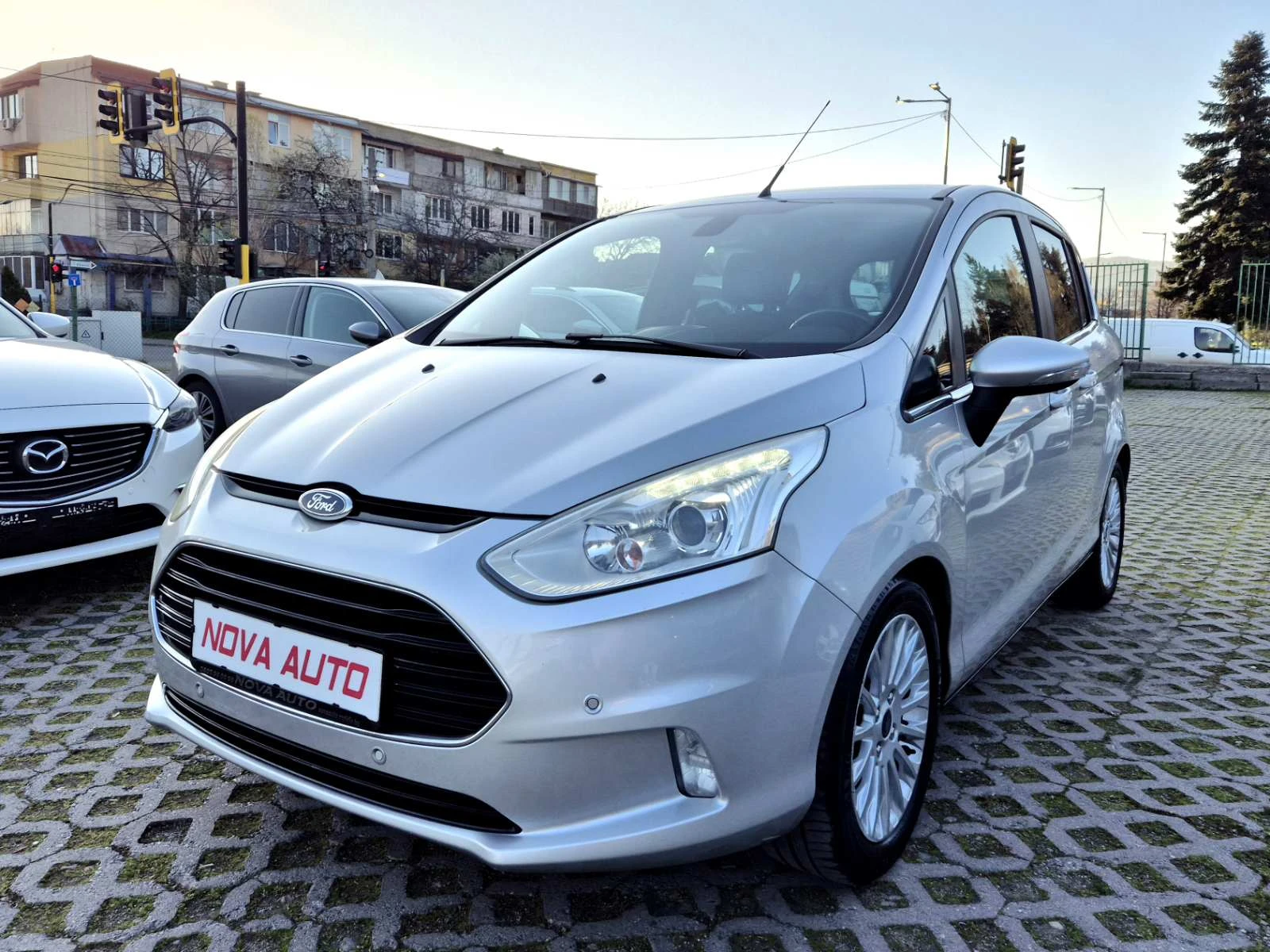 Ford B-Max 1.6D-95кс-ПАНОРАМА-TITANIUM-INDIVIDUAL-LED