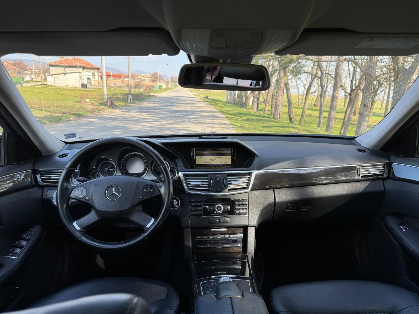 Mercedes-Benz E 350, снимка 11 - Автомобили и джипове - 54268829