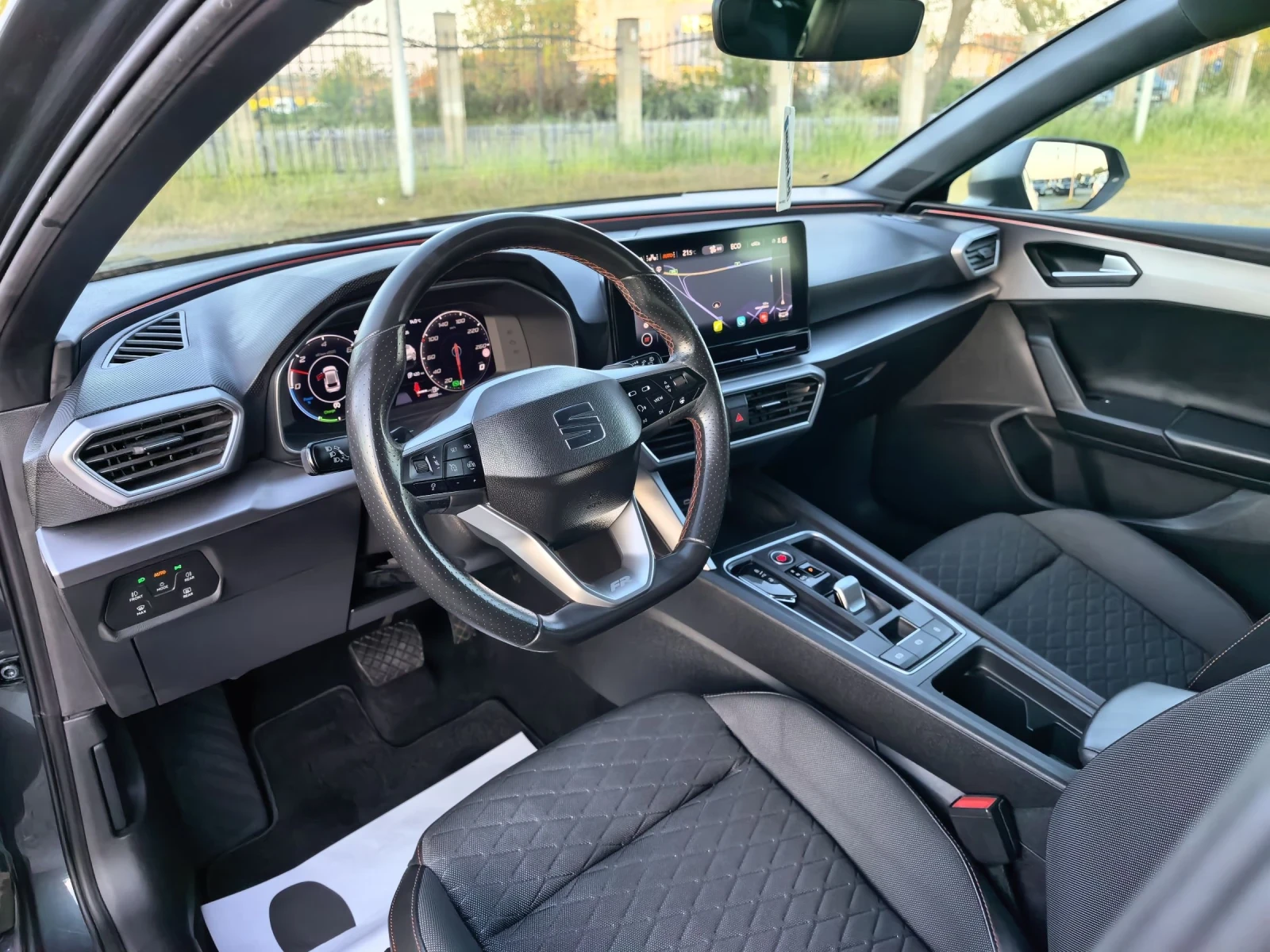 Seat Leon, снимка 8 - Автомобили и джипове - 54415491