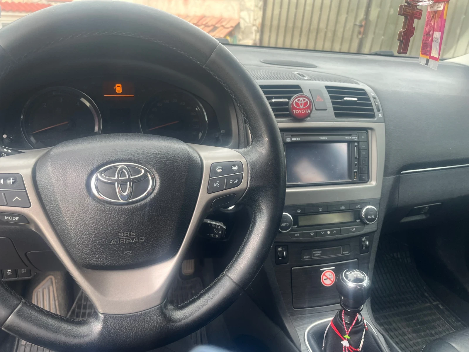 Toyota Avensis, снимка 8 - Автомобили и джипове - 54486123