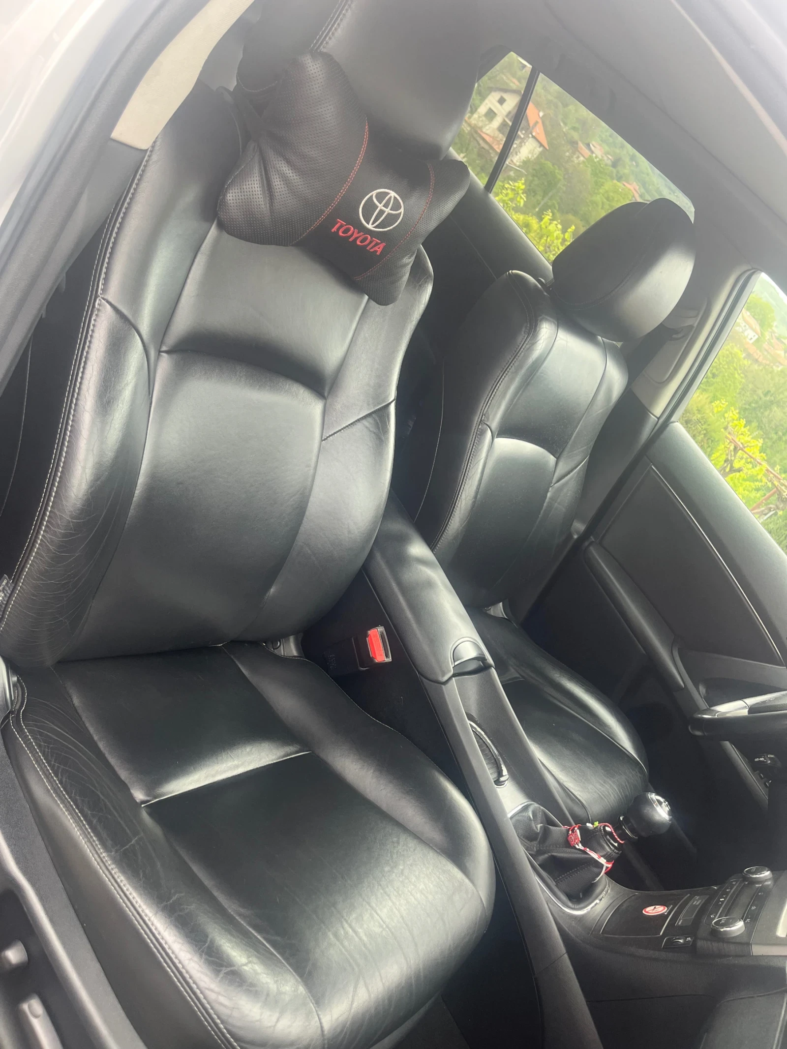 Toyota Avensis, снимка 10 - Автомобили и джипове - 54486123