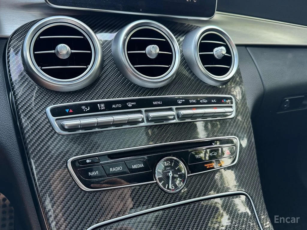 Mercedes-Benz C 63 AMG BURMESTER* HEAD-UP* 360 КАМЕРИ* ПАНОРАМА* КЕЙЛЕС, снимка 13 - Автомобили и джипове - 54625696