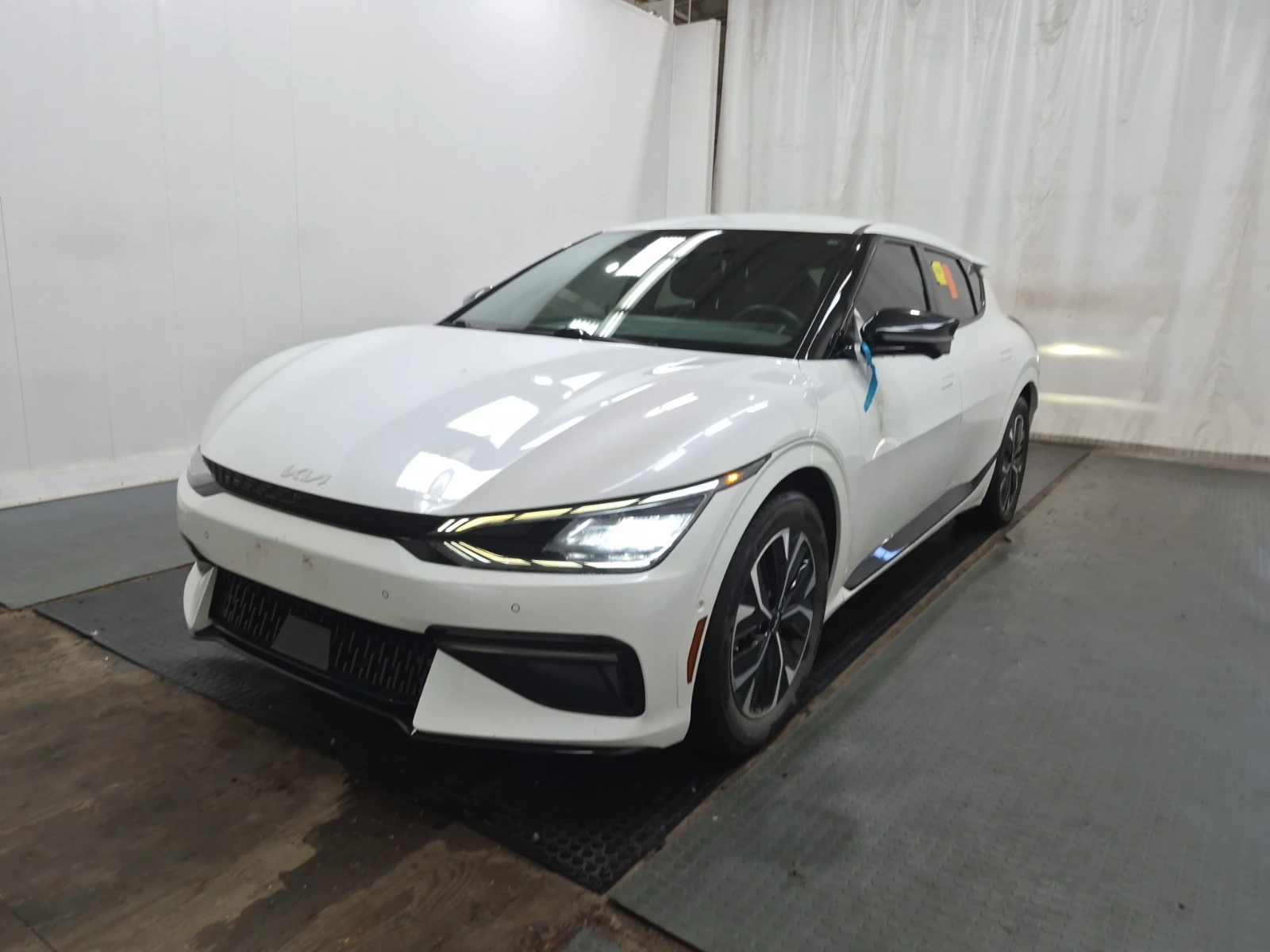 Kia EV6 LONG RANGE W/GT-LINE PKG 1