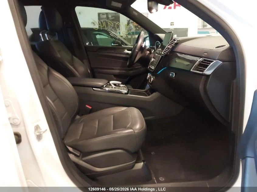 Mercedes-Benz GLS 450 4MATIC* AMG NIGHT PACKAGE* Keyless* Панорама , снимка 11 - Автомобили и джипове - 55000930