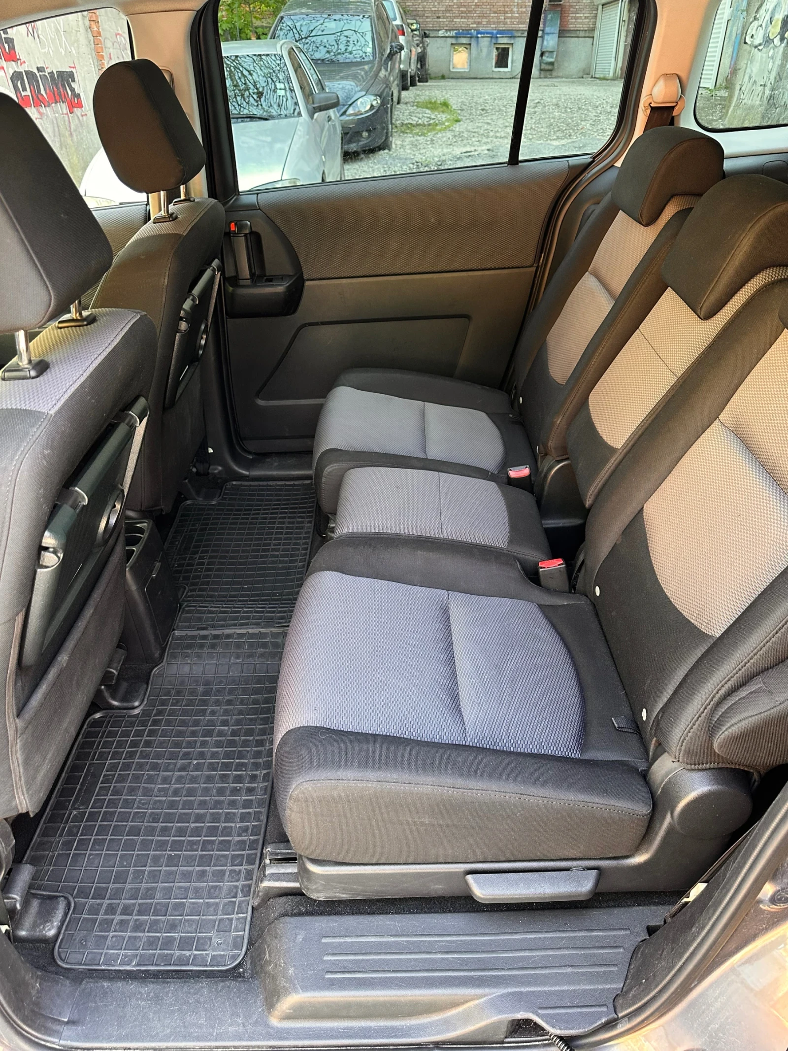 Mazda 5 2.0 diesel, снимка 15 - Автомобили и джипове - 55332199