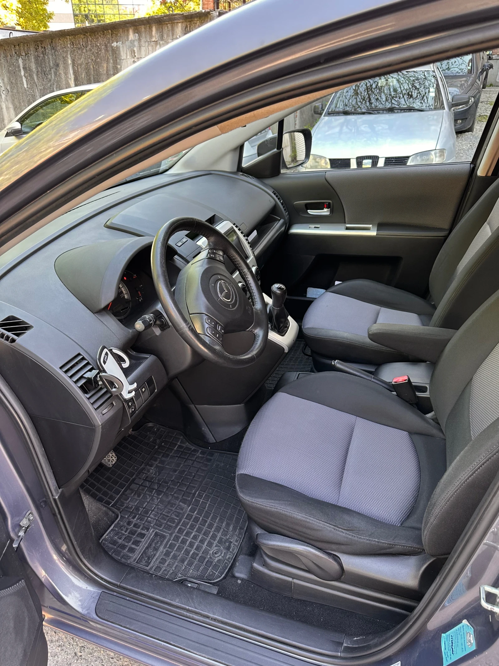 Mazda 5 2.0 diesel, снимка 9 - Автомобили и джипове - 55332199