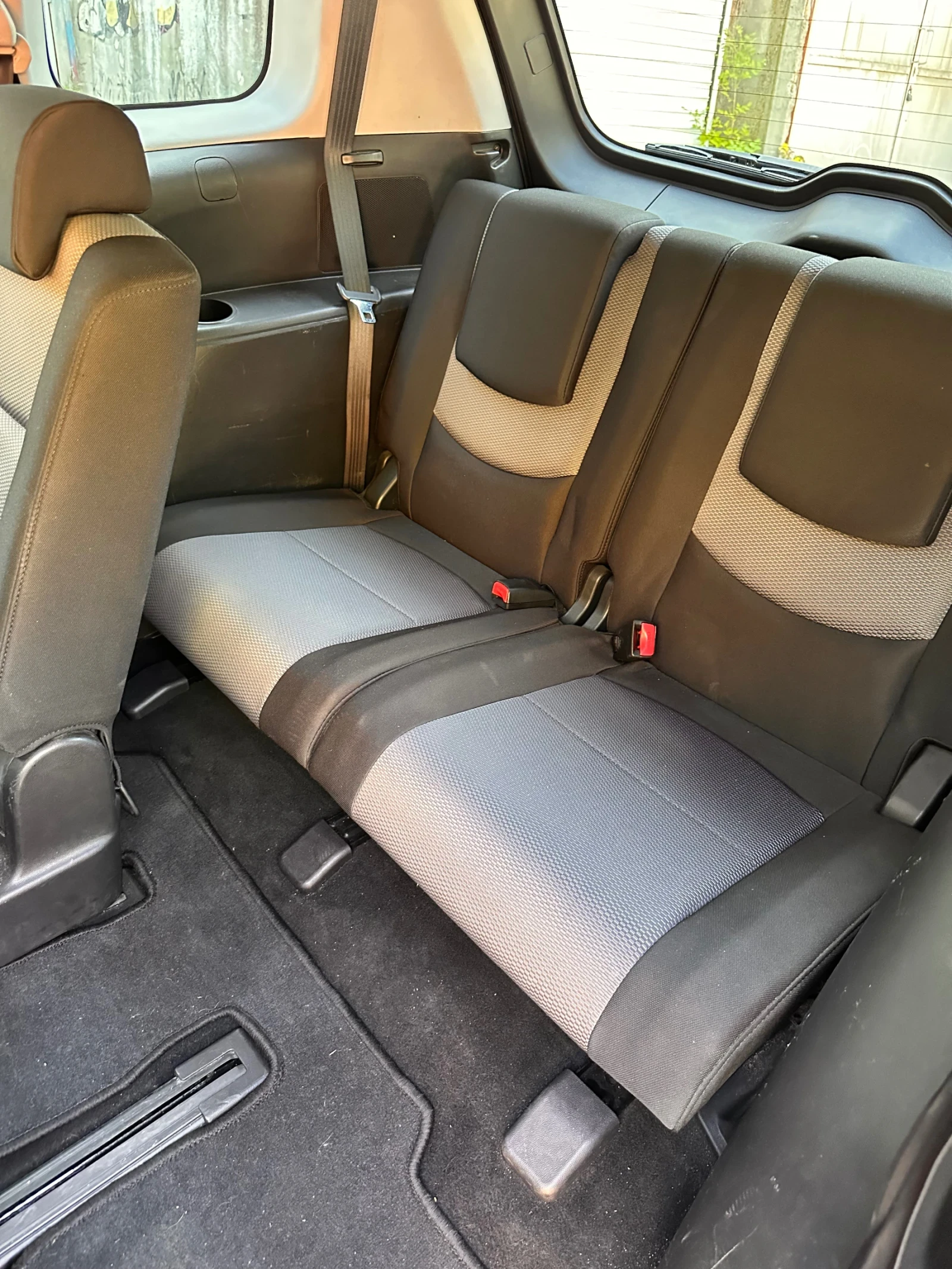 Mazda 5 2.0 diesel, снимка 16 - Автомобили и джипове - 55332199