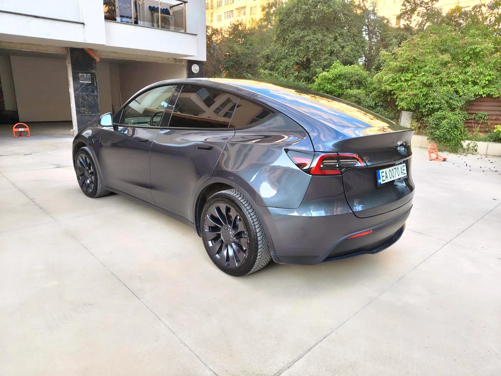 Tesla Model Y Long Range Dual Motor , снимка 3 - Автомобили и джипове - 55435145