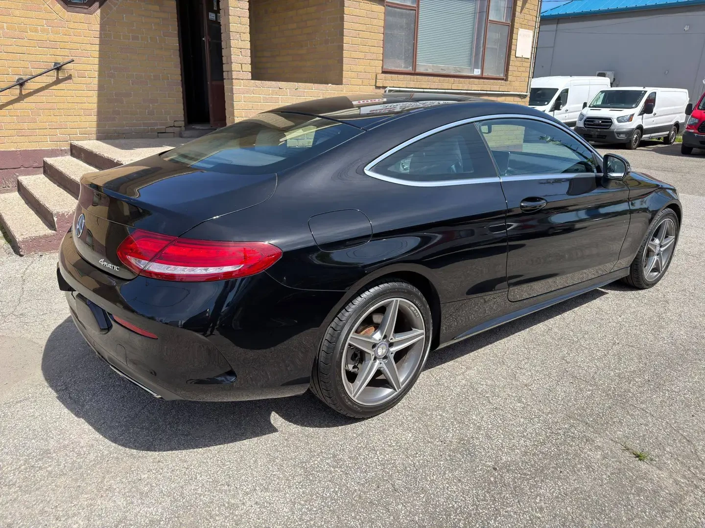Mercedes-Benz C 300 AMG* LINE* 4MATIC* ПОДГРЕВ* КАМЕРА* КЕЙЛЕС* , снимка 5 - Автомобили и джипове - 55462864