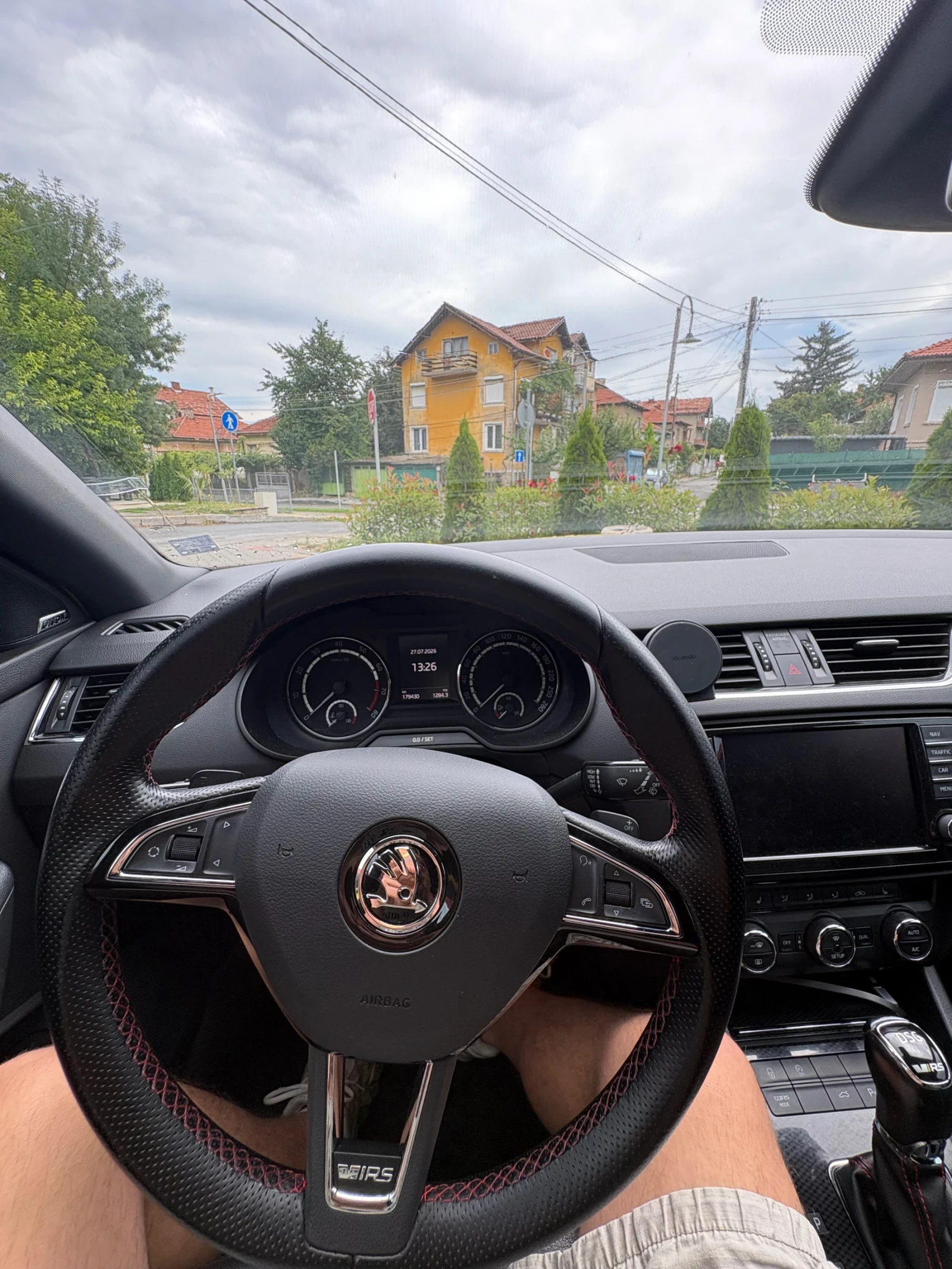 Skoda Octavia VRS 2.0 Challenge НАПЪЛНО ОБСЛУЖЕН !, снимка 11 - Автомобили и джипове - 55483200