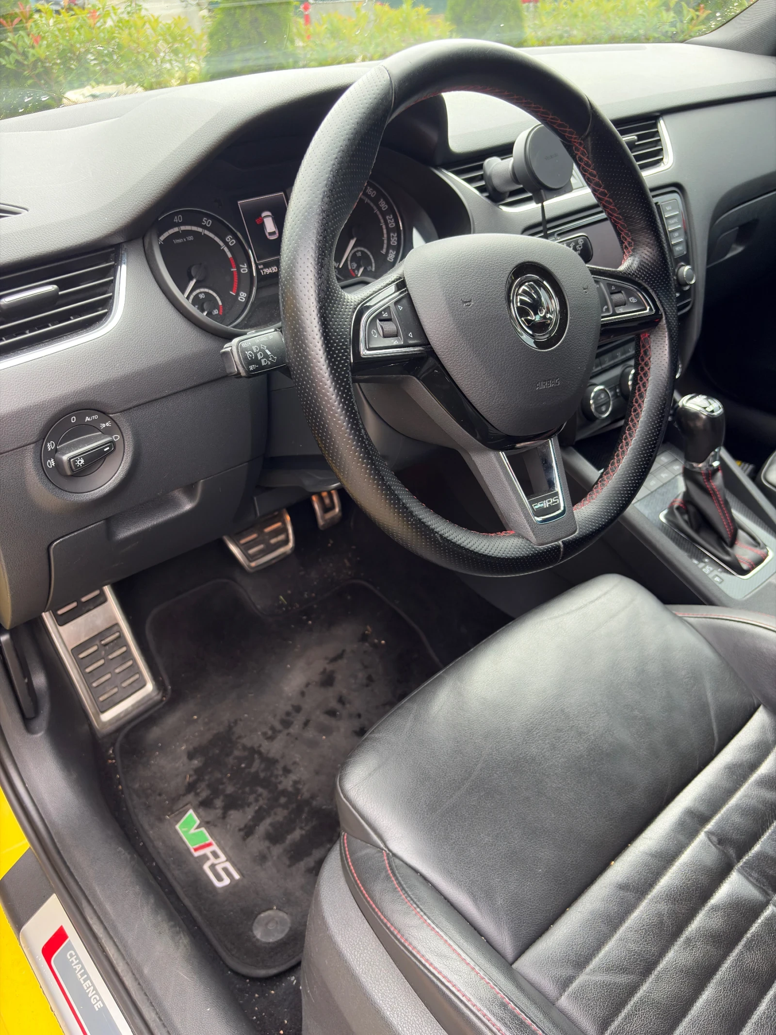 Skoda Octavia VRS 2.0 Challenge НАПЪЛНО ОБСЛУЖЕН !, снимка 13 - Автомобили и джипове - 55483200