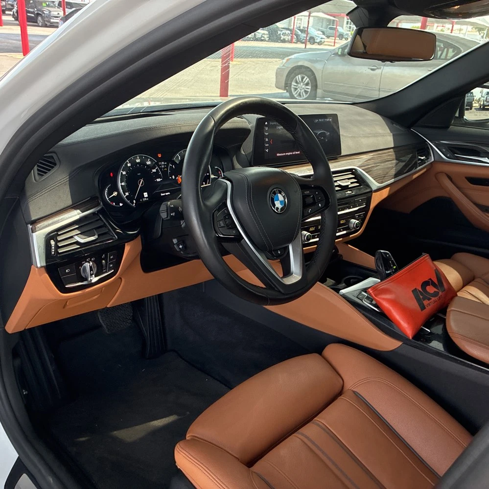 BMW 530 530Xdrive * Щета Градушка, снимка 14 - Автомобили и джипове - 55626259