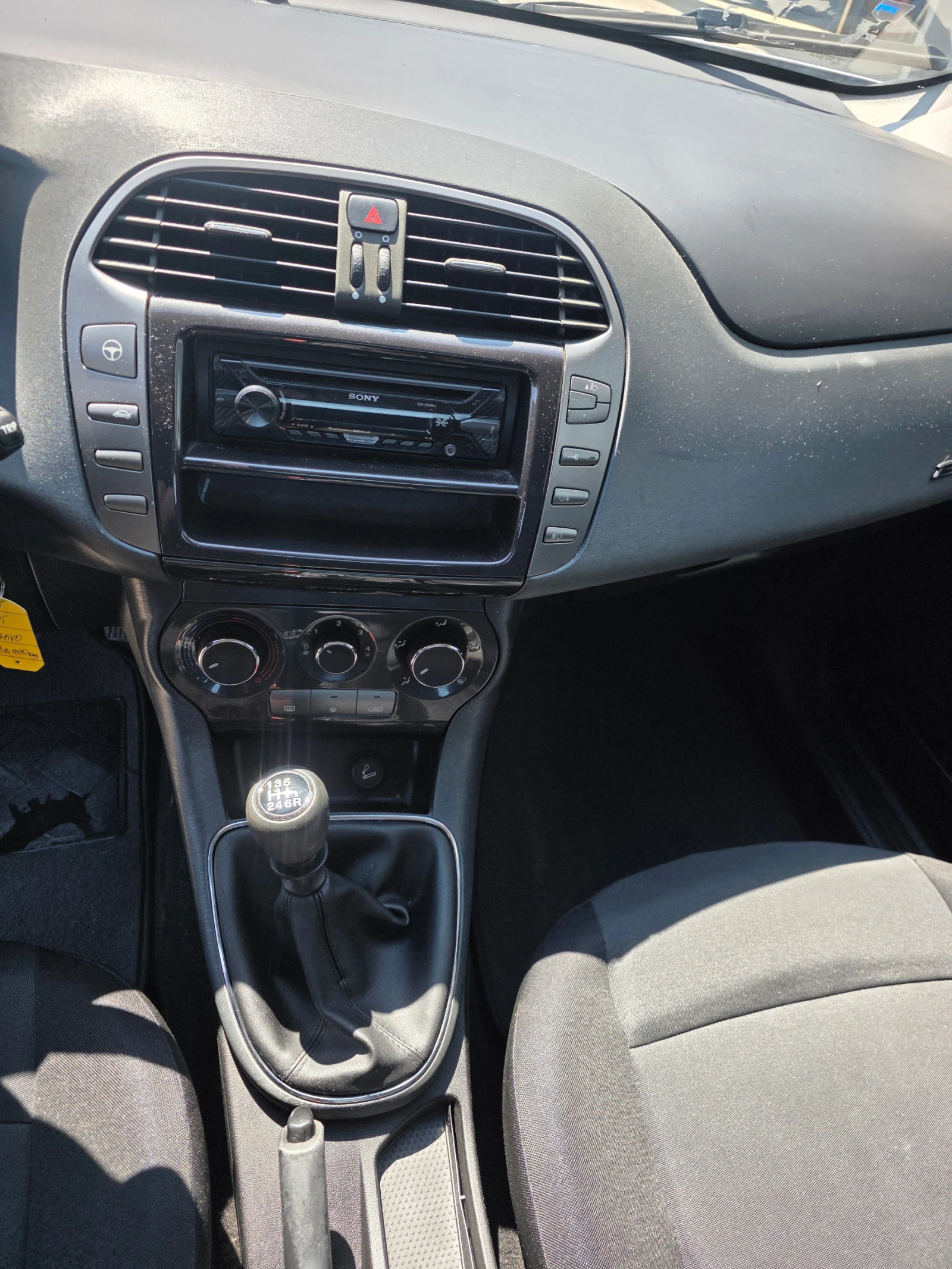 Fiat Bravo 1.4i 81000km! , снимка 15 - Автомобили и джипове - 55639948
