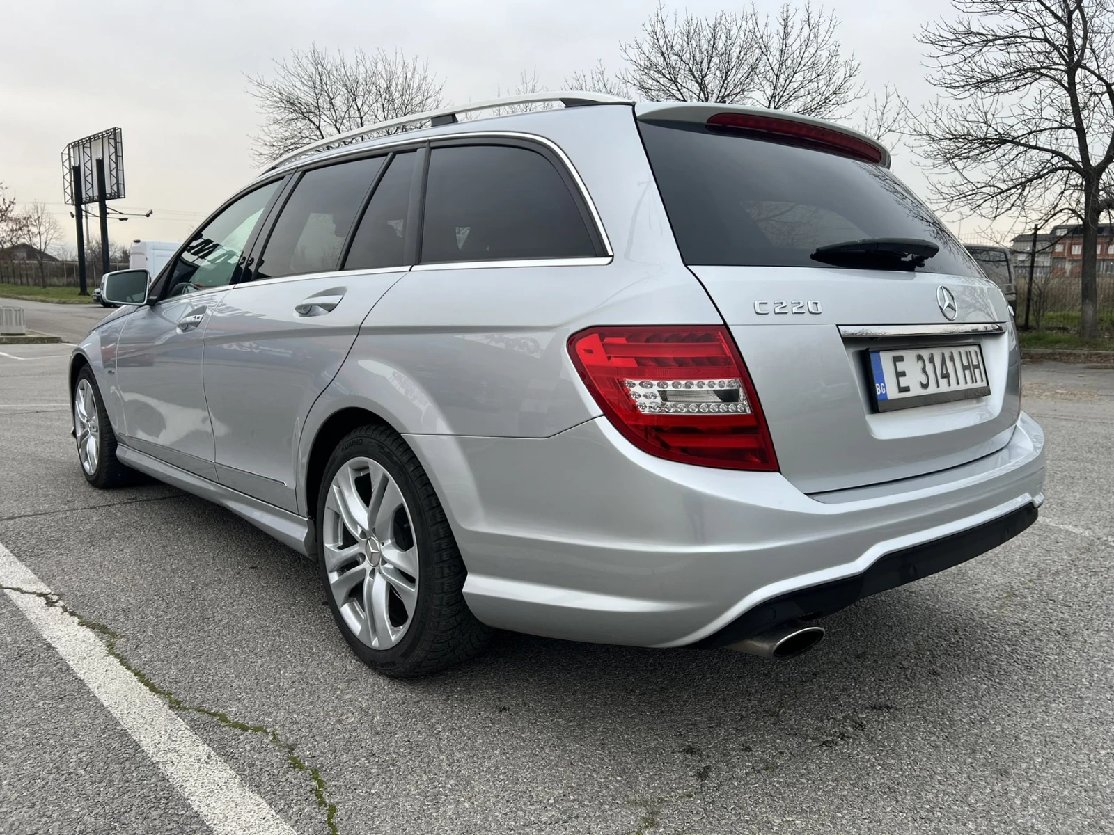 Mercedes-Benz C 220, снимка 5 - Автомобили и джипове - 55659654