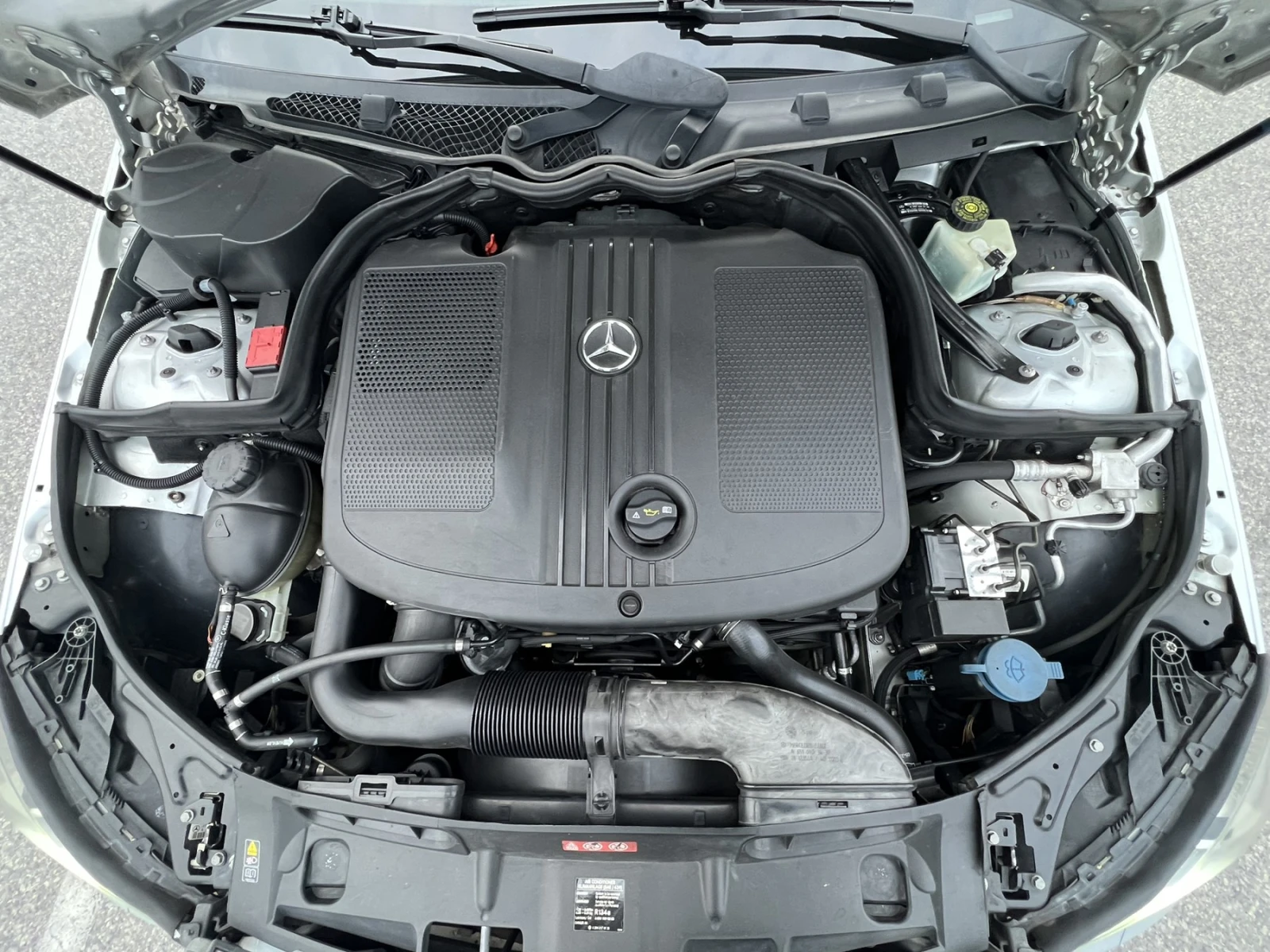 Mercedes-Benz C 220, снимка 12 - Автомобили и джипове - 55659654