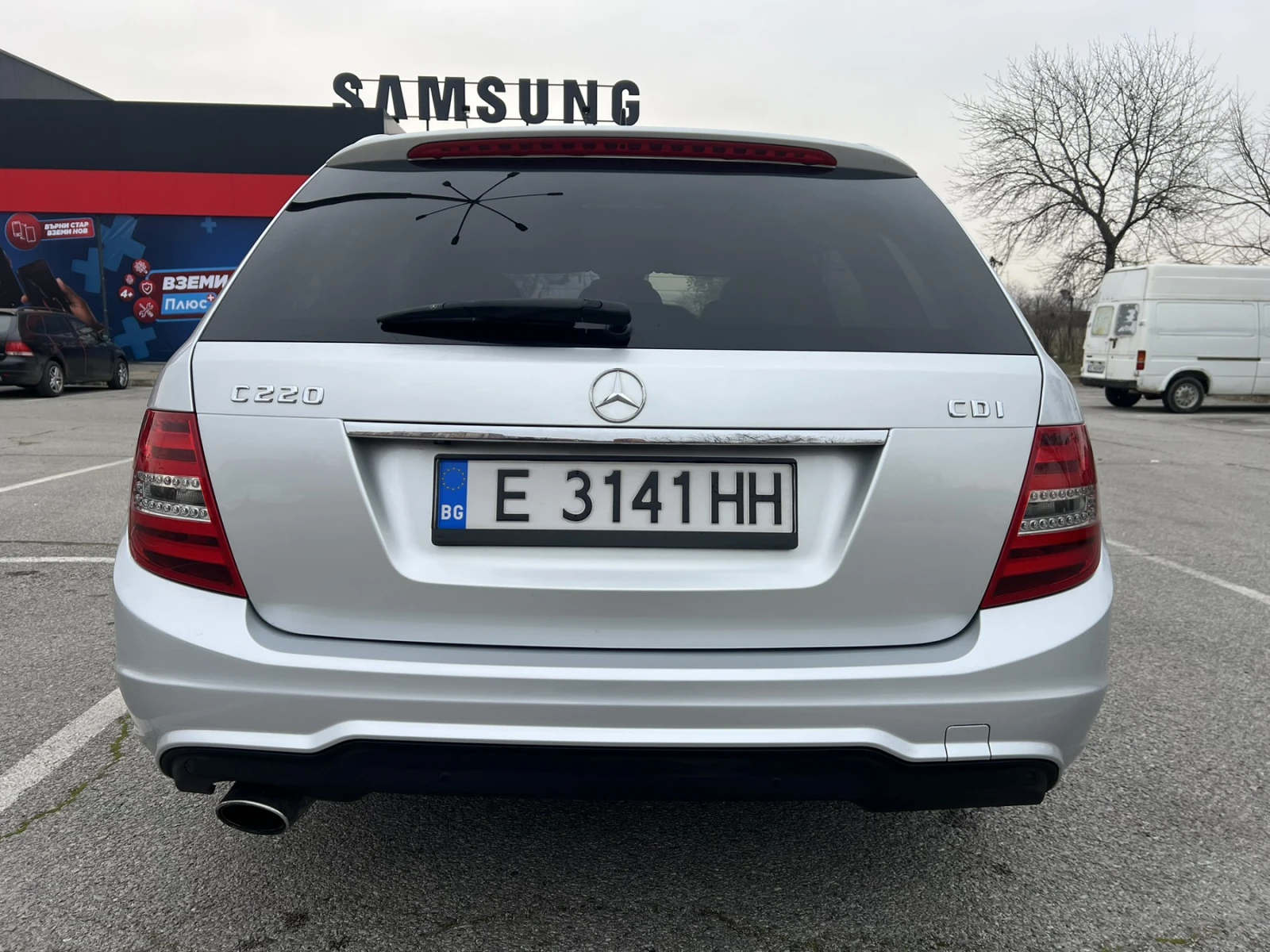 Mercedes-Benz C 220, снимка 6 - Автомобили и джипове - 55659654