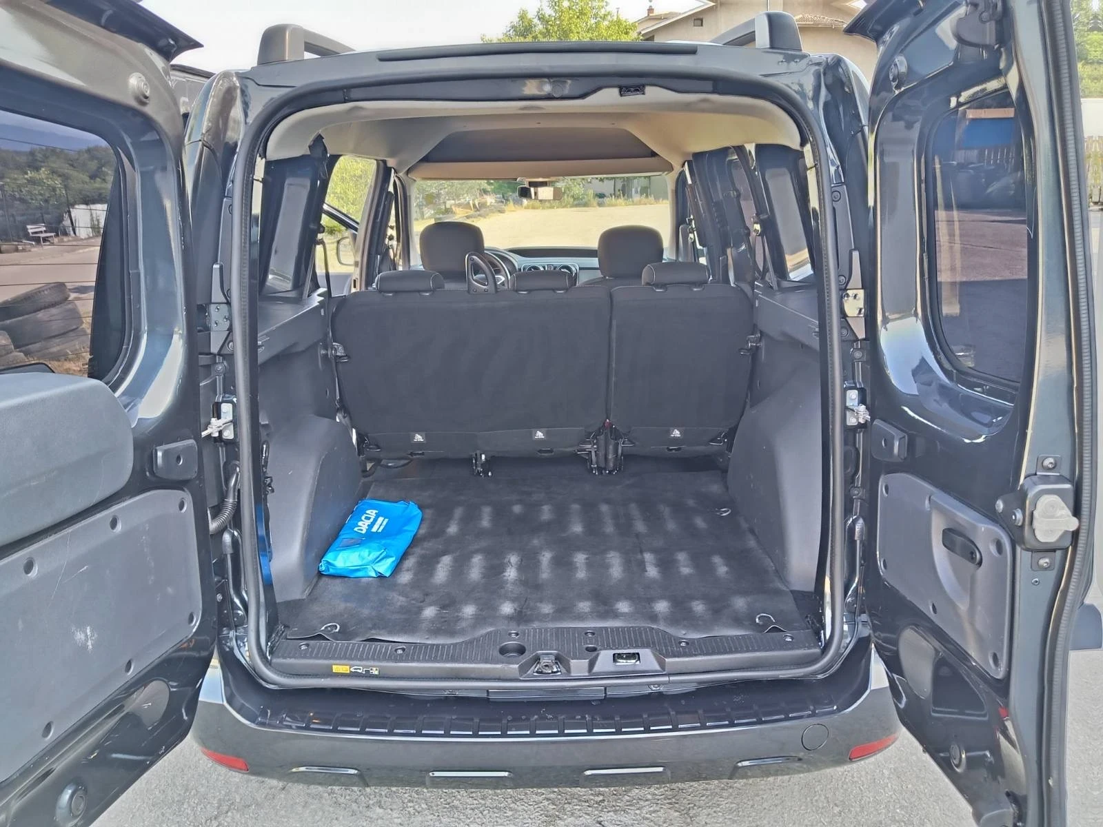 Dacia Dokker 1.5 DCI, снимка 10 - Автомобили и джипове - 55768290