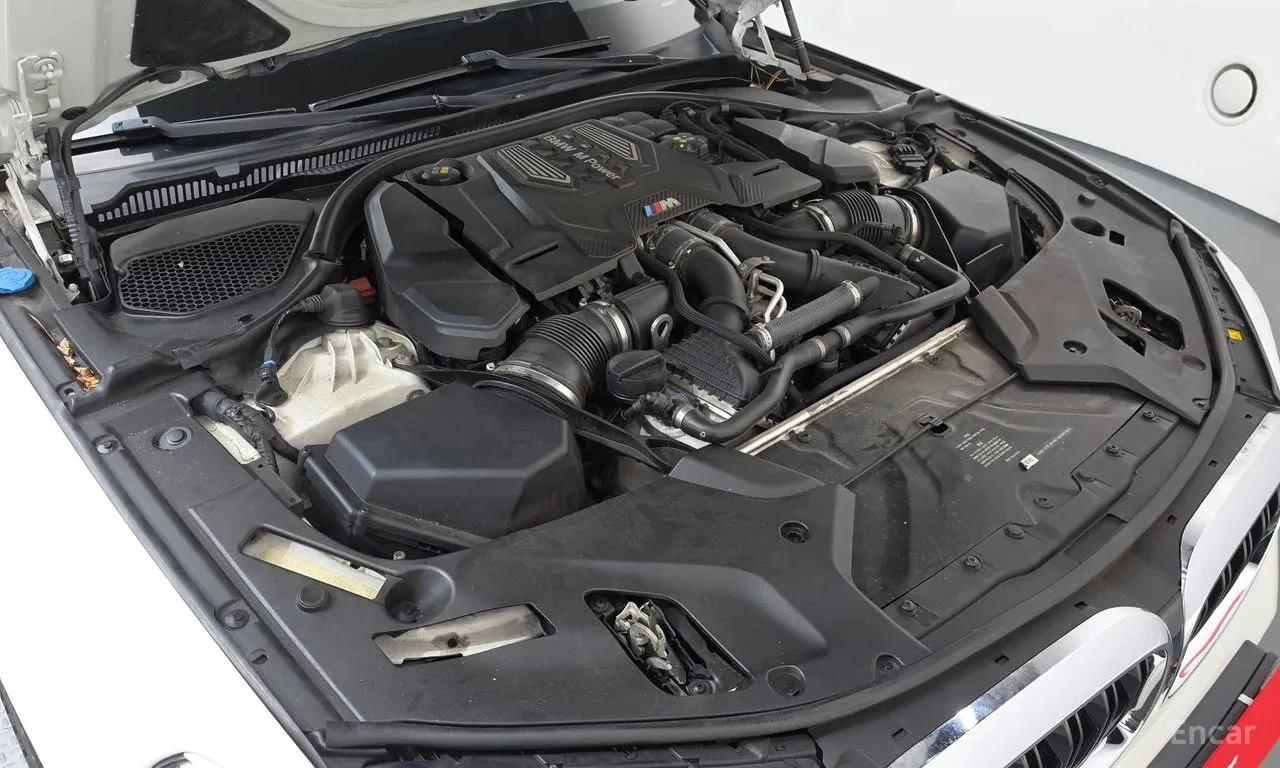 BMW M5 Sedan / Bowers & Wilkins / 360 / Лазери /  , снимка 6 - Автомобили и джипове - 55949581