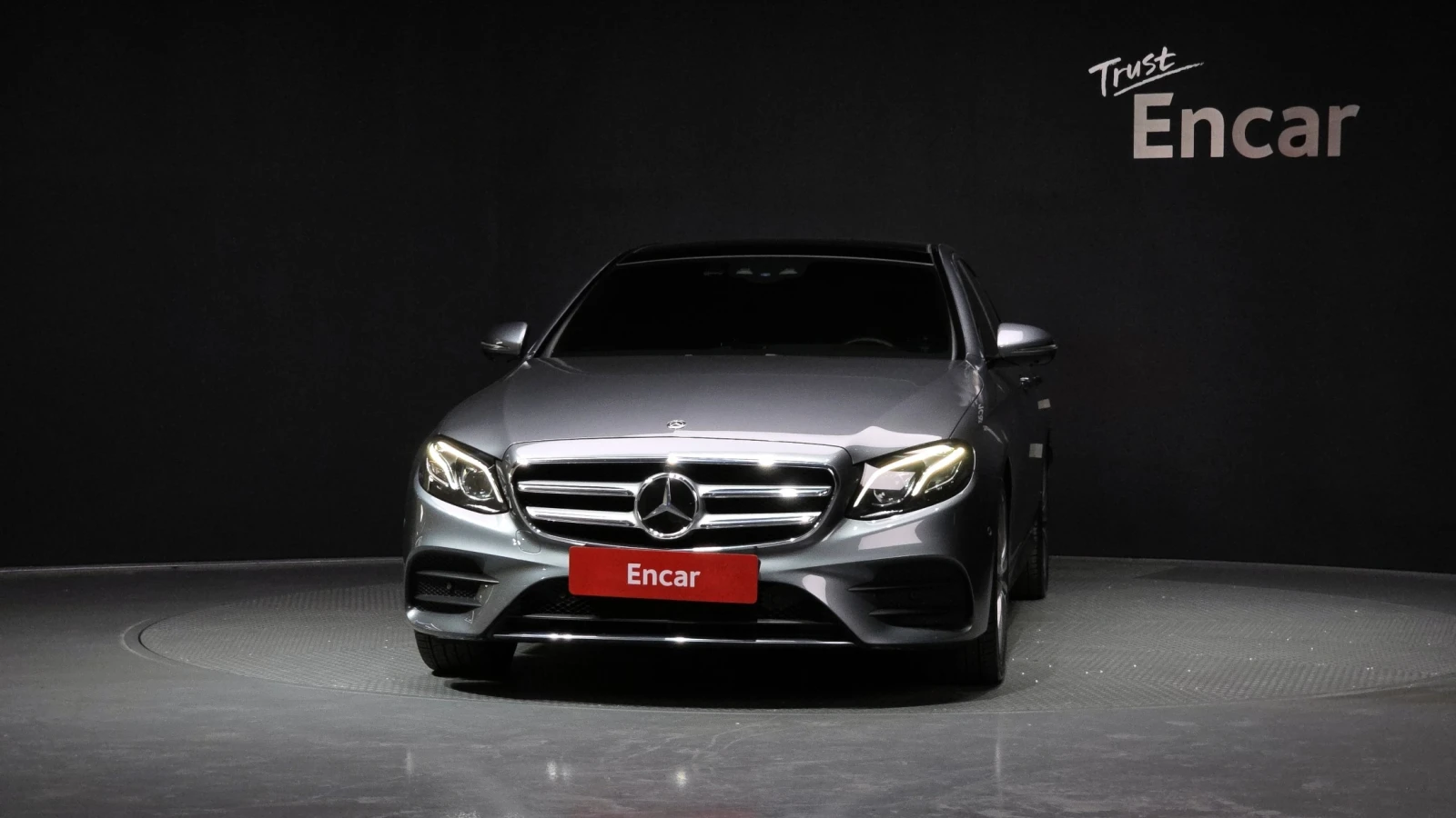 Mercedes-Benz E 350 4MATIC AMG LINE * КРАЙНА ЦЕНА* FULL, снимка 3 - Автомобили и джипове - 56092620