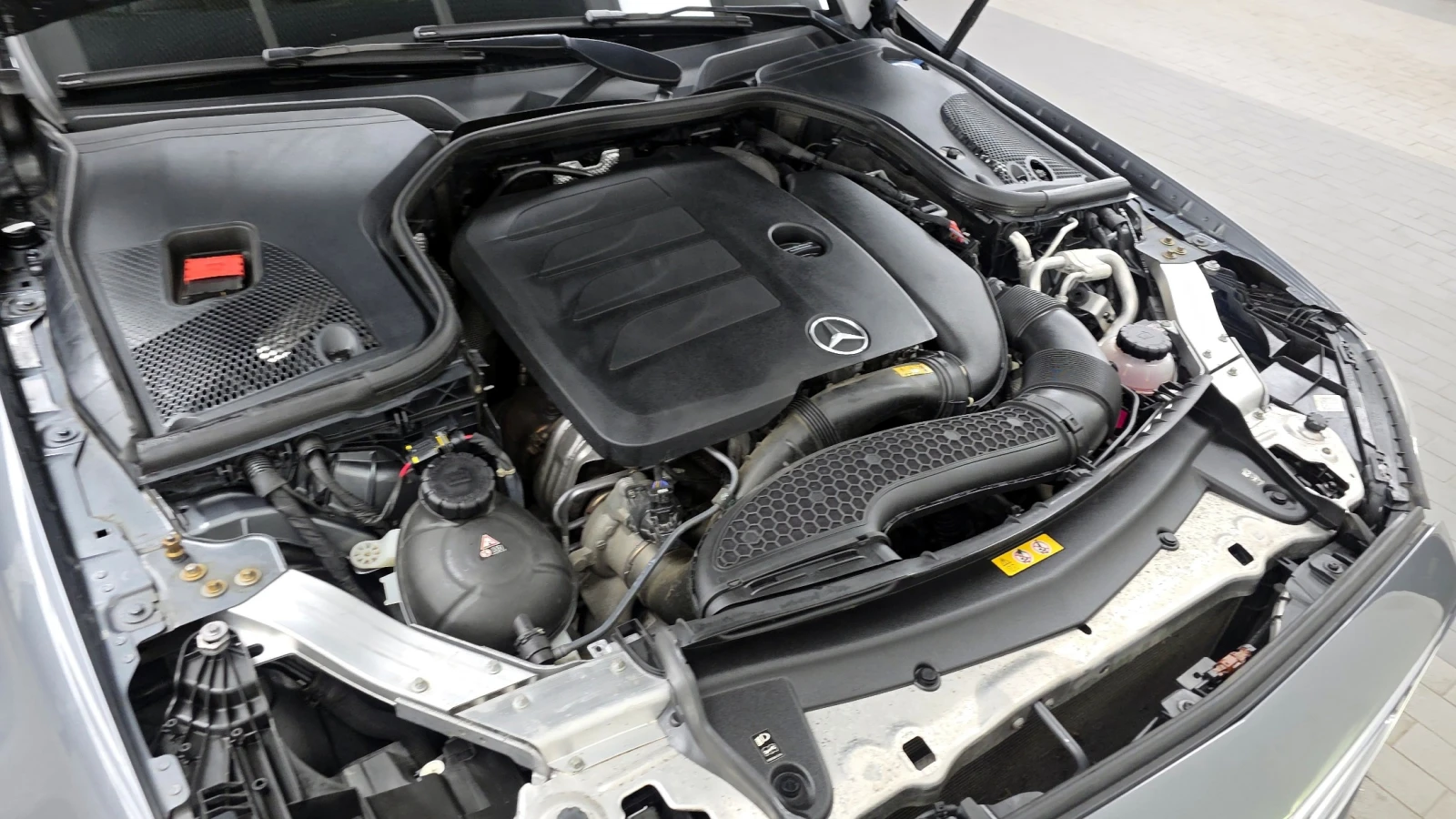 Mercedes-Benz E 350 4MATIC AMG LINE * КРАЙНА ЦЕНА* FULL, снимка 5 - Автомобили и джипове - 56092620