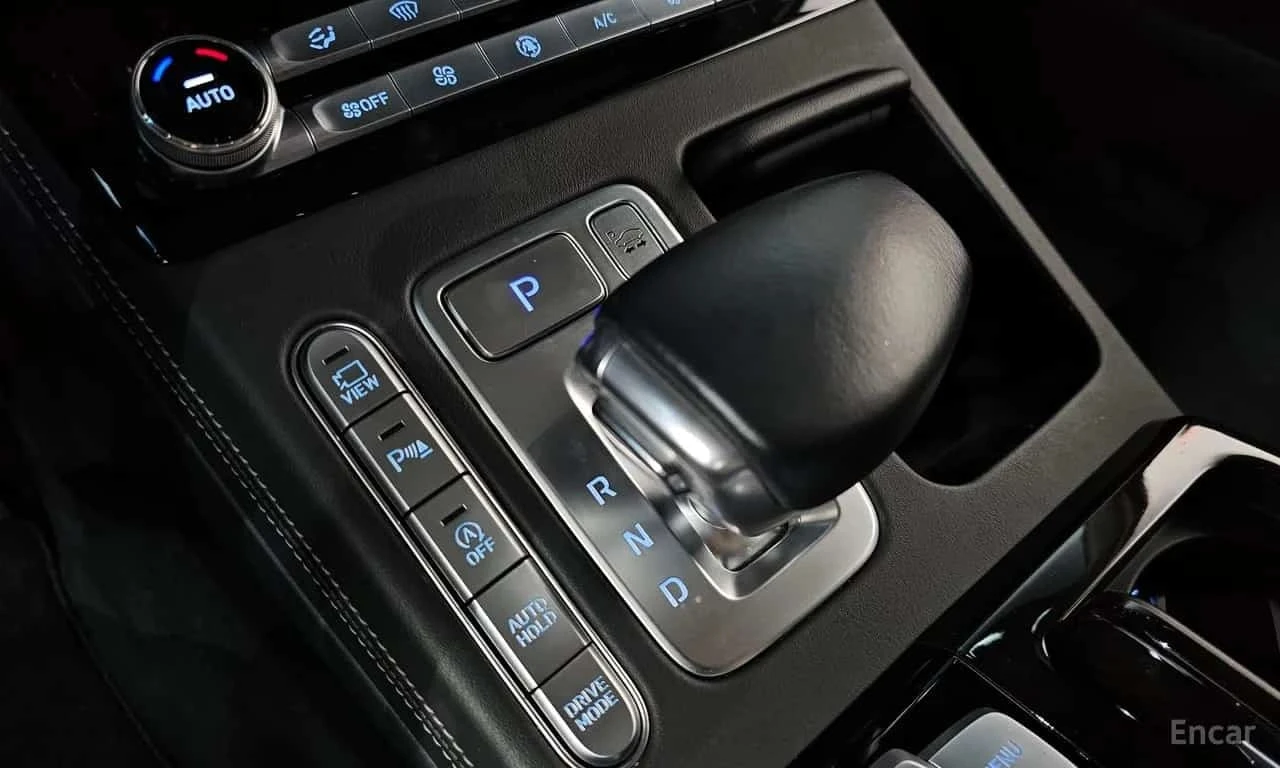 Genesis G90 * 3.8 * AWD * Бензин-Газ * Обдухване * 360 * TV * , снимка 11 - Автомобили и джипове - 56227331