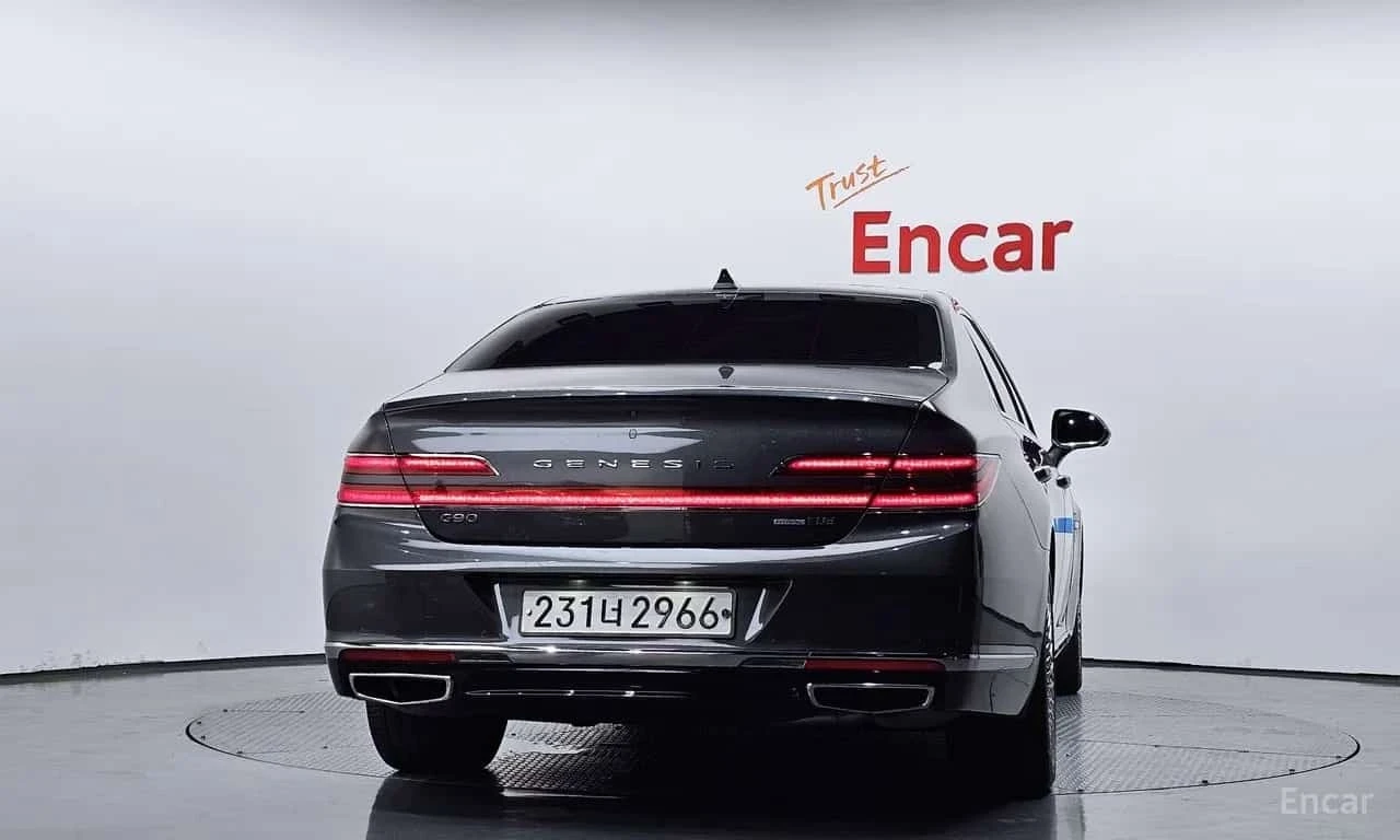 Genesis G90 * 3.8 * AWD * Бензин-Газ * Обдухване * 360 * TV * , снимка 4 - Автомобили и джипове - 56227331