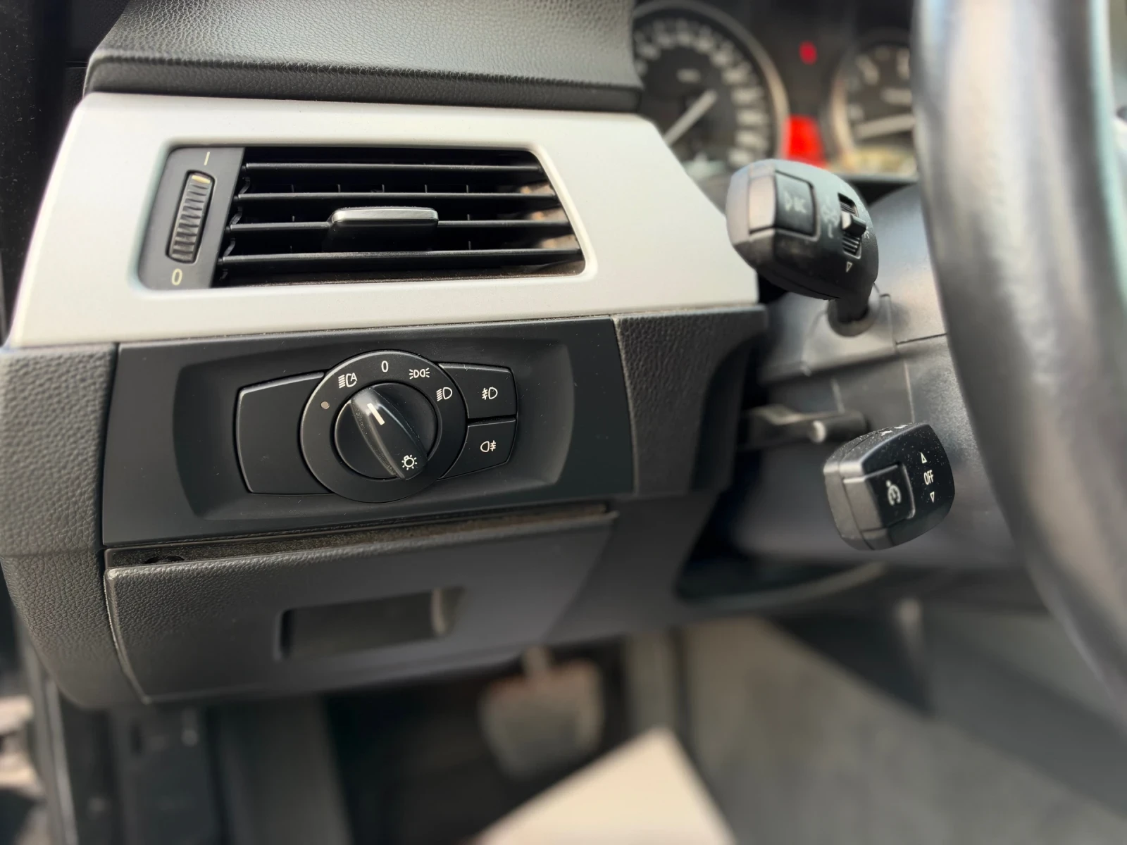 BMW 335 М-пак/НАВИГАЦИЯ/ПОДГРЕВ, снимка 12 - Автомобили и джипове - 56299700