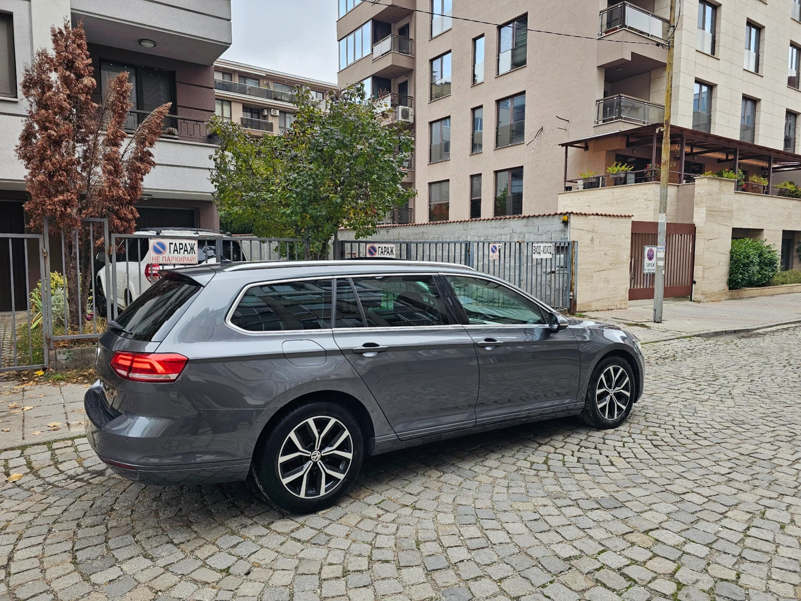 VW Passat 2.0 TDI , снимка 3 - Автомобили и джипове - 56747303