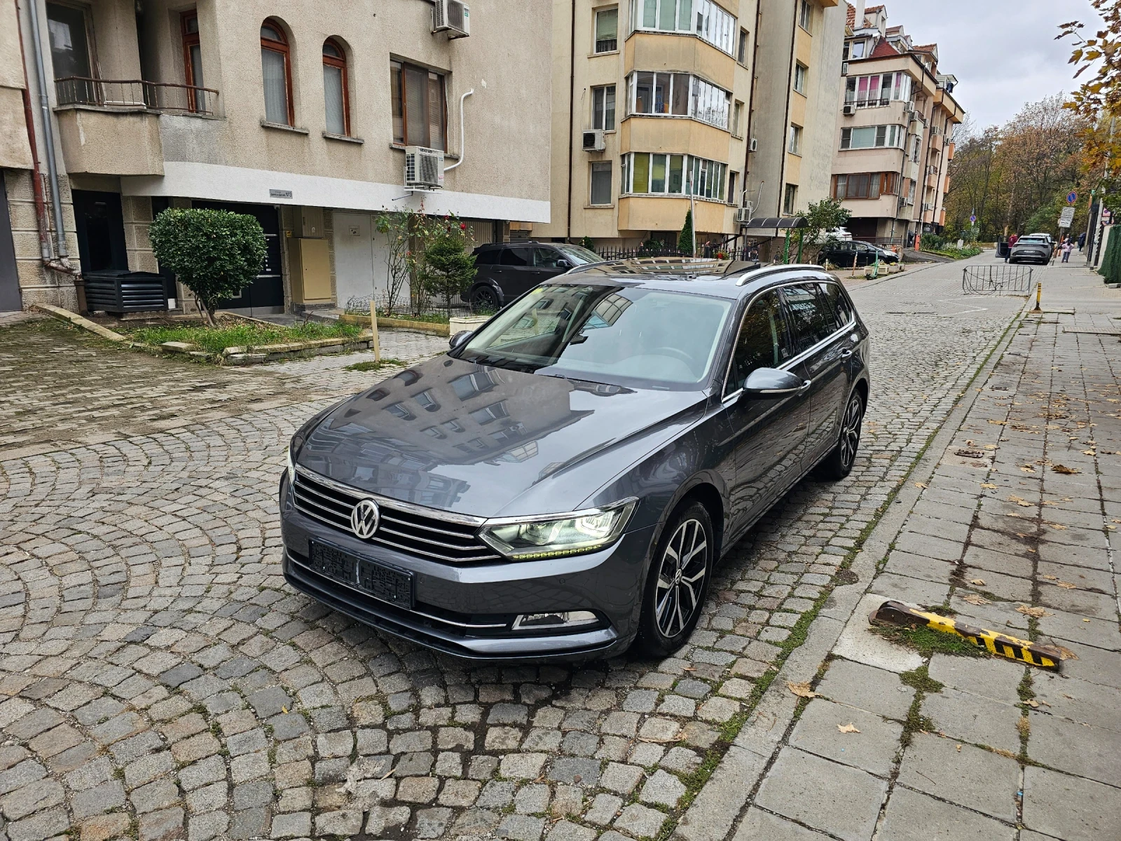 VW Passat 2.0 TDI , снимка 6 - Автомобили и джипове - 56747303