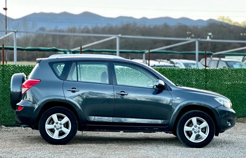 Toyota Rav4 2.2D * * ИТАЛИЯ* * , снимка 8 - Автомобили и джипове - 46475208