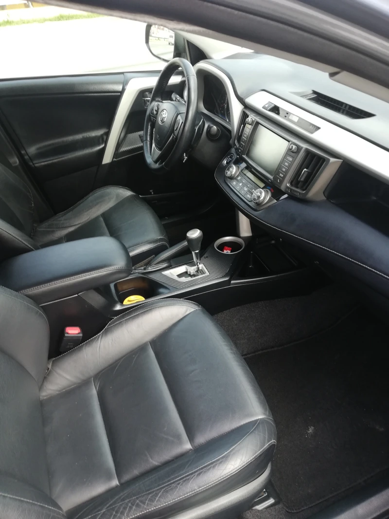 Toyota Rav4, снимка 5 - Автомобили и джипове - 51347977