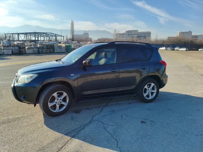 Toyota Rav4 2.0 VVT, снимка 6 - Автомобили и джипове - 52847916