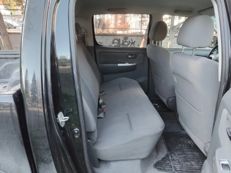 Toyota Hilux 3, 0 Автоматик, Навигация, Климатроник!, снимка 12 - Автомобили и джипове - 52944288