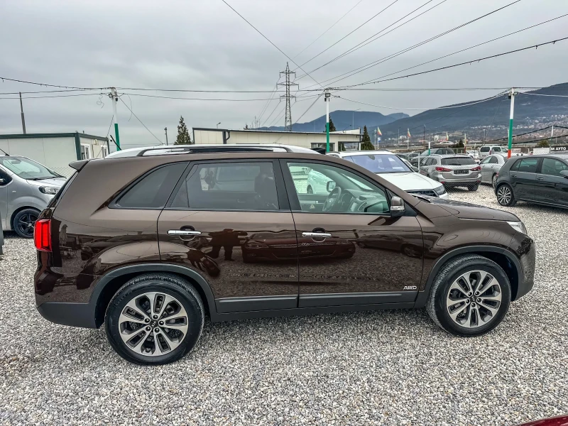 Kia Sorento 2.2 CRDI FACELIFT::CAMERA::FULL ИСТОРИЯ::, снимка 4 - Автомобили и джипове - 53074515