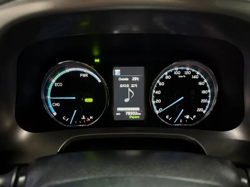 Toyota Rav4 2.5 4WD HYBRID, снимка 6 - Автомобили и джипове - 55559674
