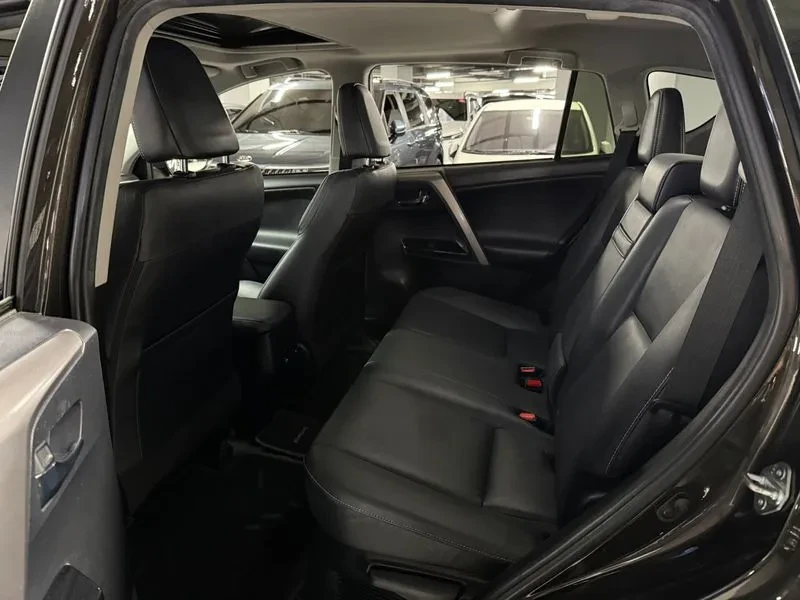 Toyota Rav4 2.5 4WD HYBRID, снимка 10 - Автомобили и джипове - 55559674