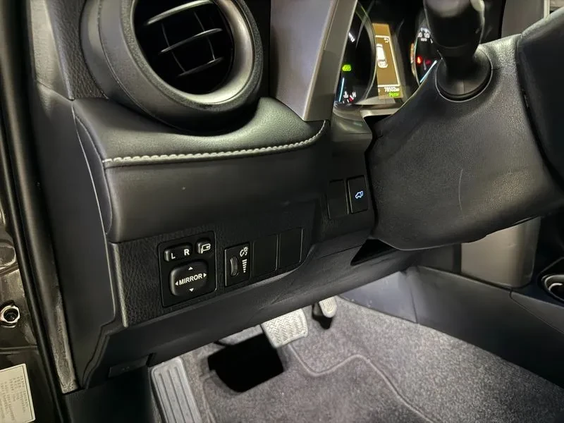 Toyota Rav4 2.5 4WD HYBRID, снимка 12 - Автомобили и джипове - 55559674