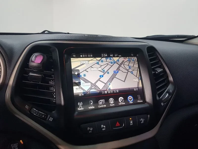 Jeep Cherokee  (Kl) 2.0 Diesel Limited 4Wd, снимка 13 - Автомобили и джипове - 55926924