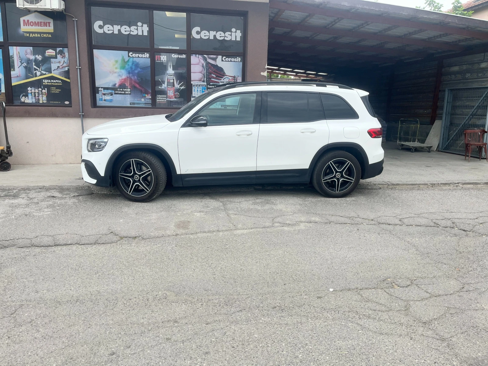 Mercedes-Benz GLB 220 AMG - изображение 3