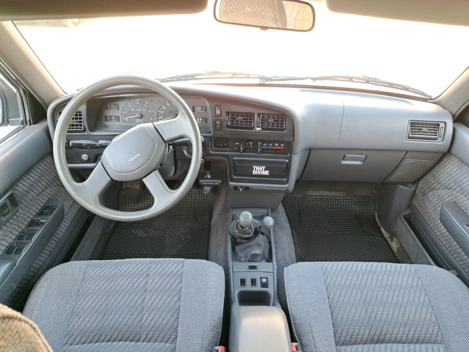 Toyota 4runner 2.4ТД ТОП - изображение 6