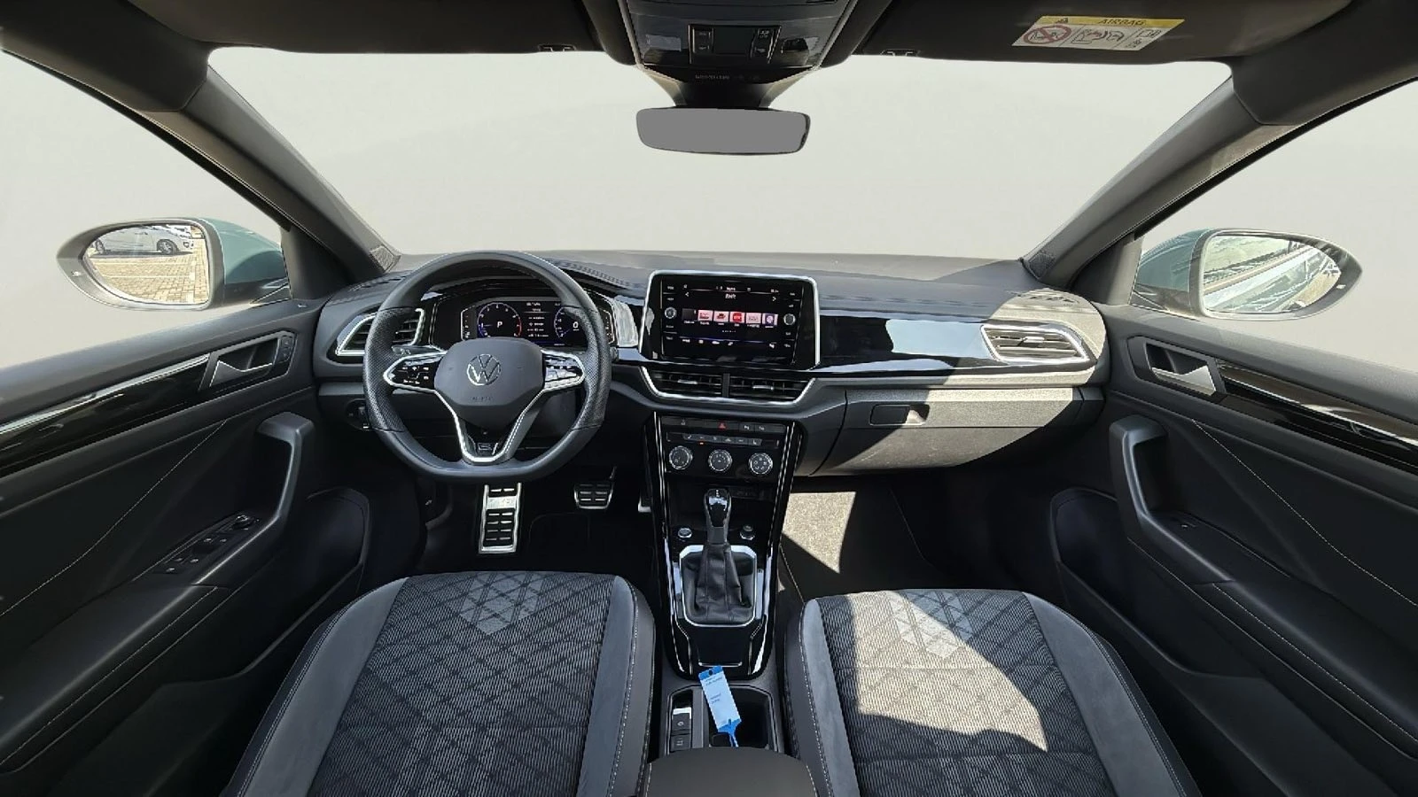 VW T-Roc 1.5 TSI - изображение 10