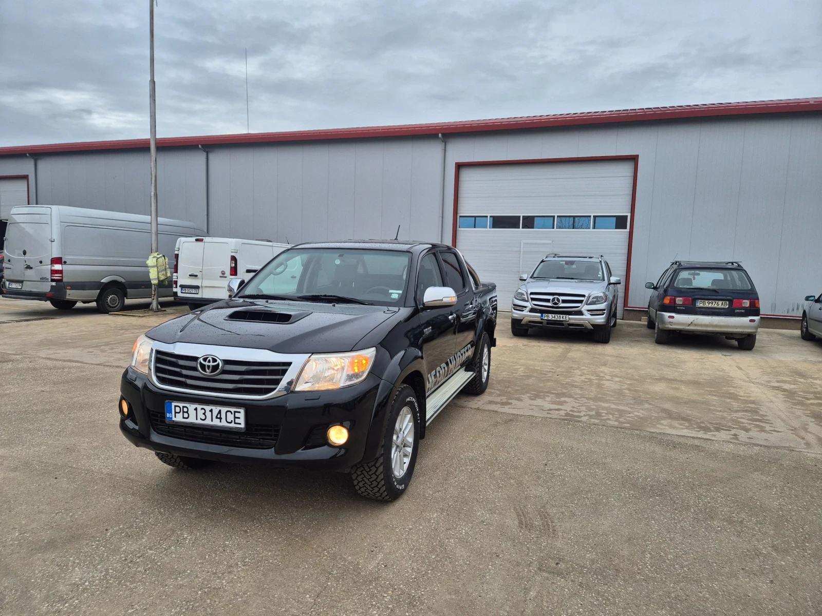 Toyota Hilux ����� | Mobile.bg � ����������� 1