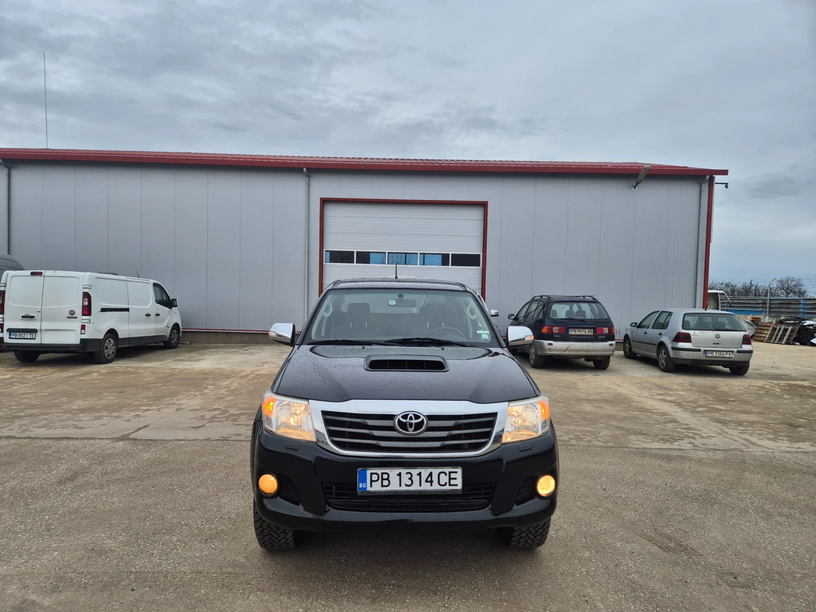 Toyota Hilux Пикап - изображение 2