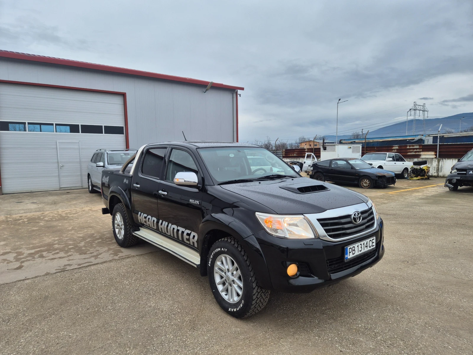 Toyota Hilux Пикап - изображение 3