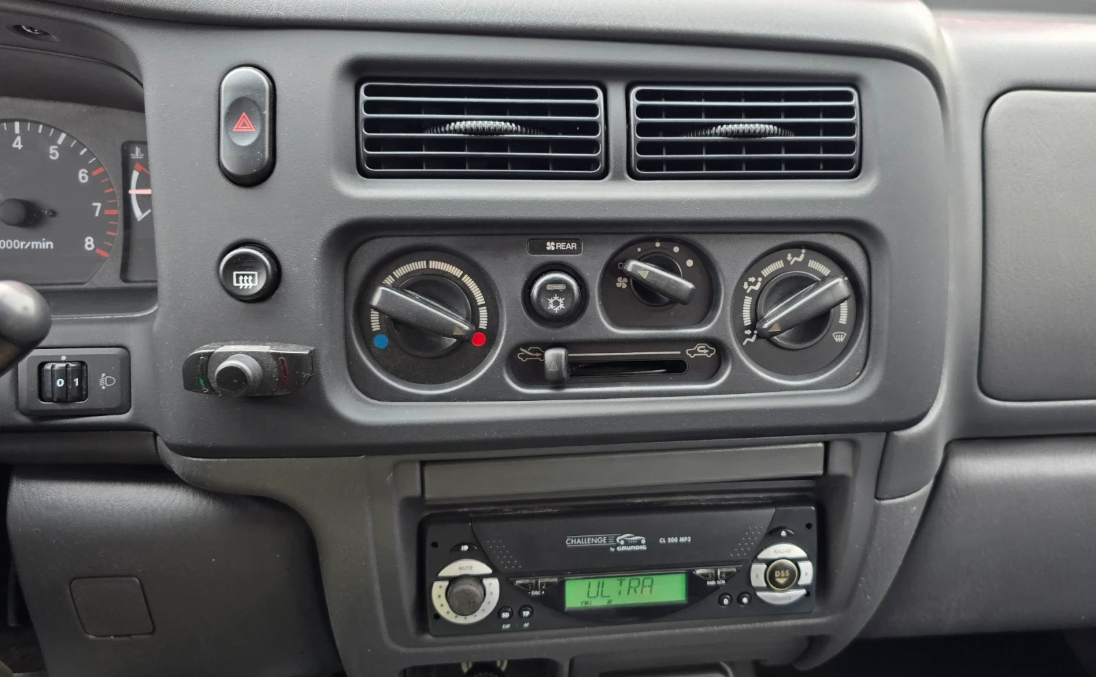 Mitsubishi Pajero sport 3.0i 177к.с. - изображение 8