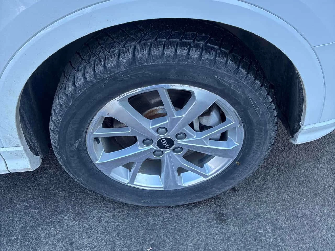 Audi Q3 Komfort/CARFAX/ПАНОРАМА/ПОДГРЕВИ, снимка 6 - Автомобили и джипове - 53774215