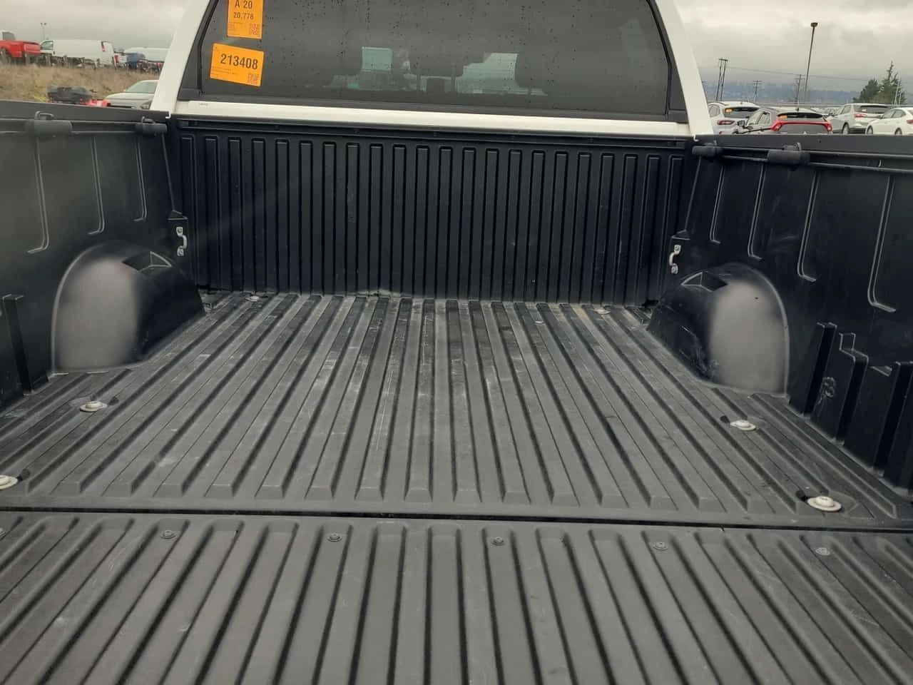 Toyota Tundra TRD| CARFAX| ПОДГРЕВИ| , снимка 10 - Автомобили и джипове - 53988431