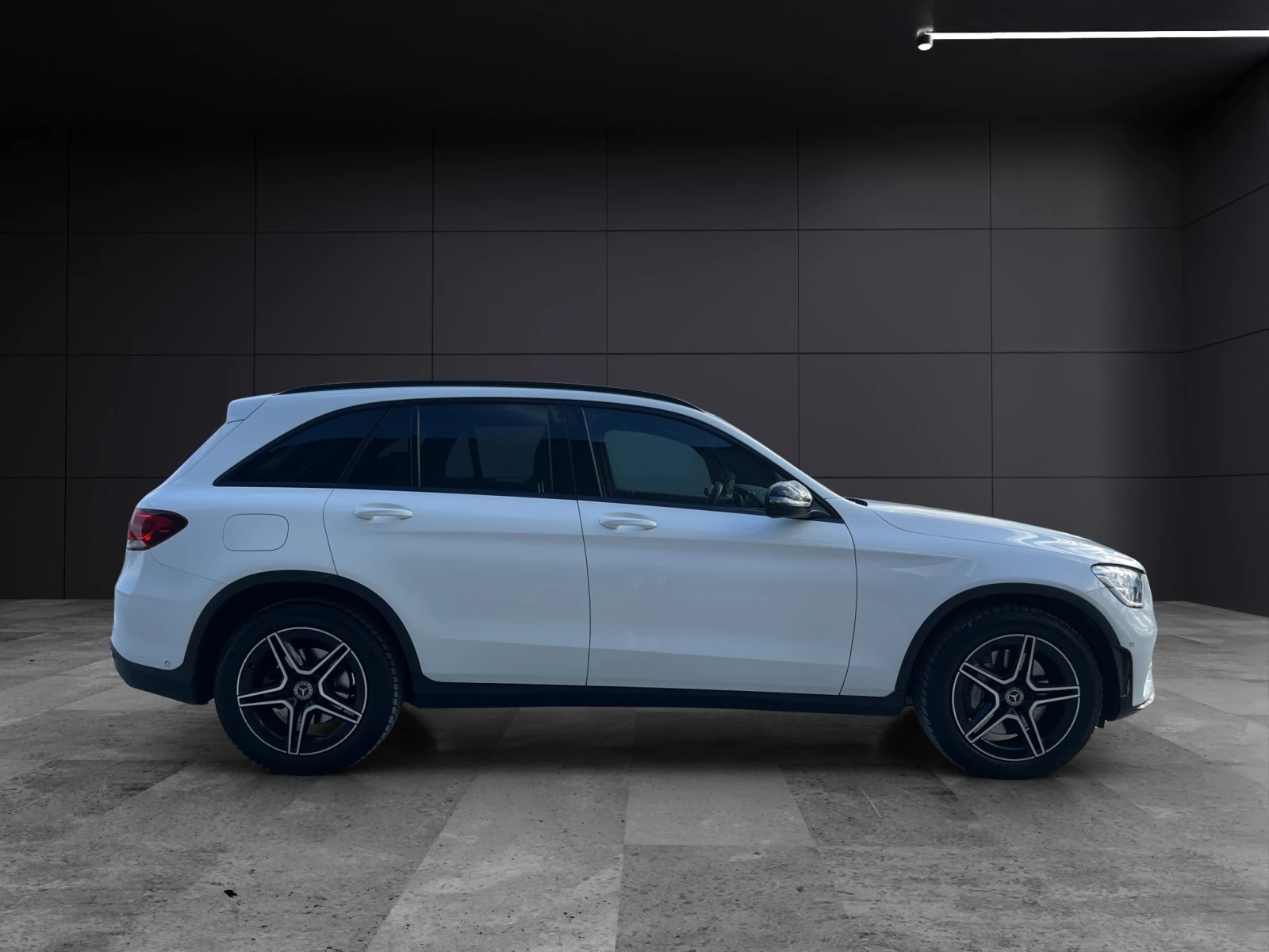 Mercedes-Benz GLC 220 4-Matic AMG, снимка 7 - Автомобили и джипове - 54007065