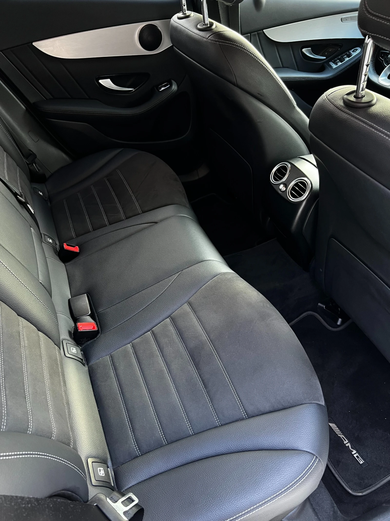 Mercedes-Benz GLC 220 4-Matic AMG, снимка 13 - Автомобили и джипове - 54007065